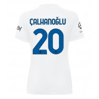 Camisa de time de futebol Inter Milan Hakan Calhanoglu #20 Replicas 2º Equipamento Feminina 2023-24 Manga Curta